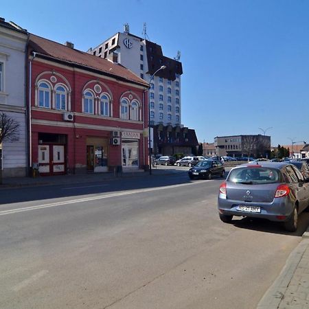 Apartament 8 Central Тыргу-Муреш Экстерьер фото