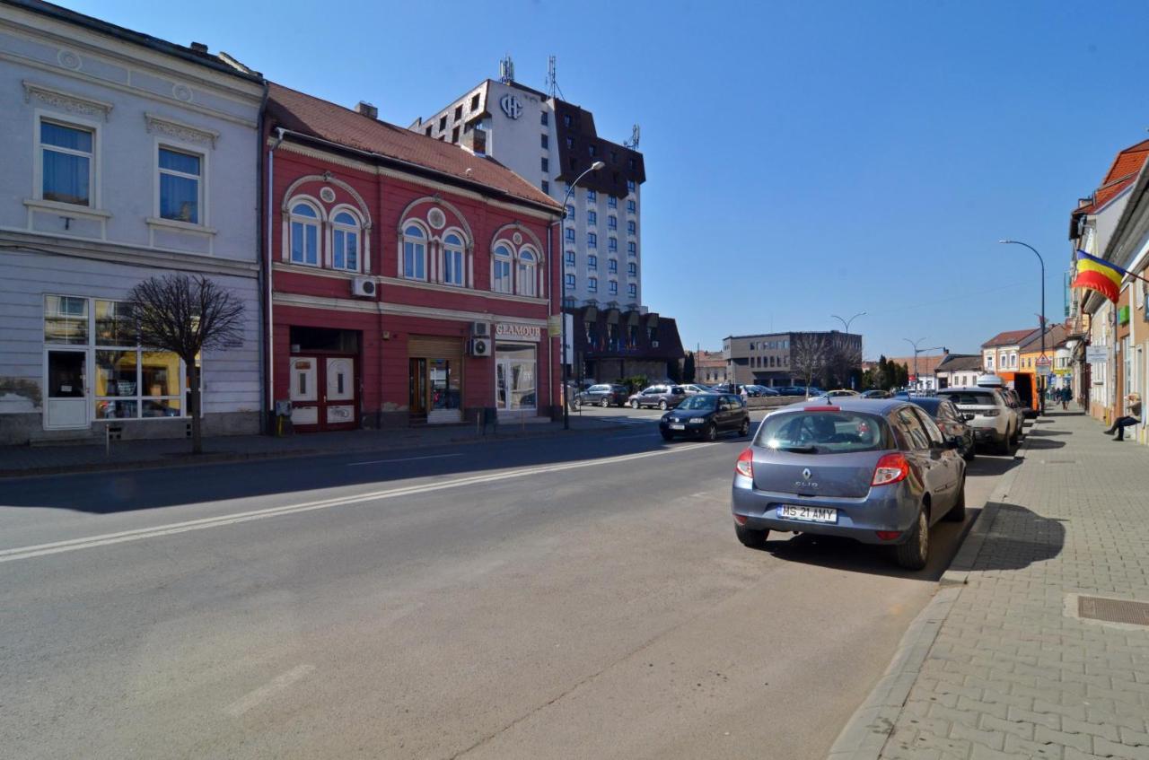 Apartament 8 Central Тыргу-Муреш Экстерьер фото
